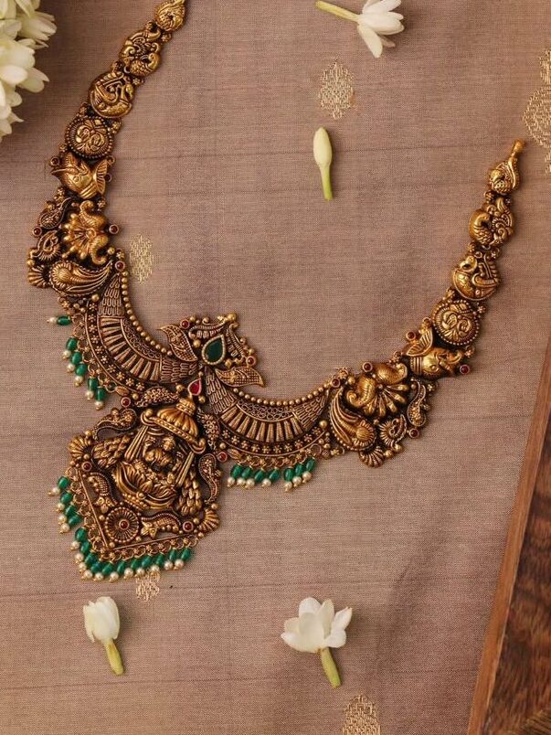 vastramcrafts necklace